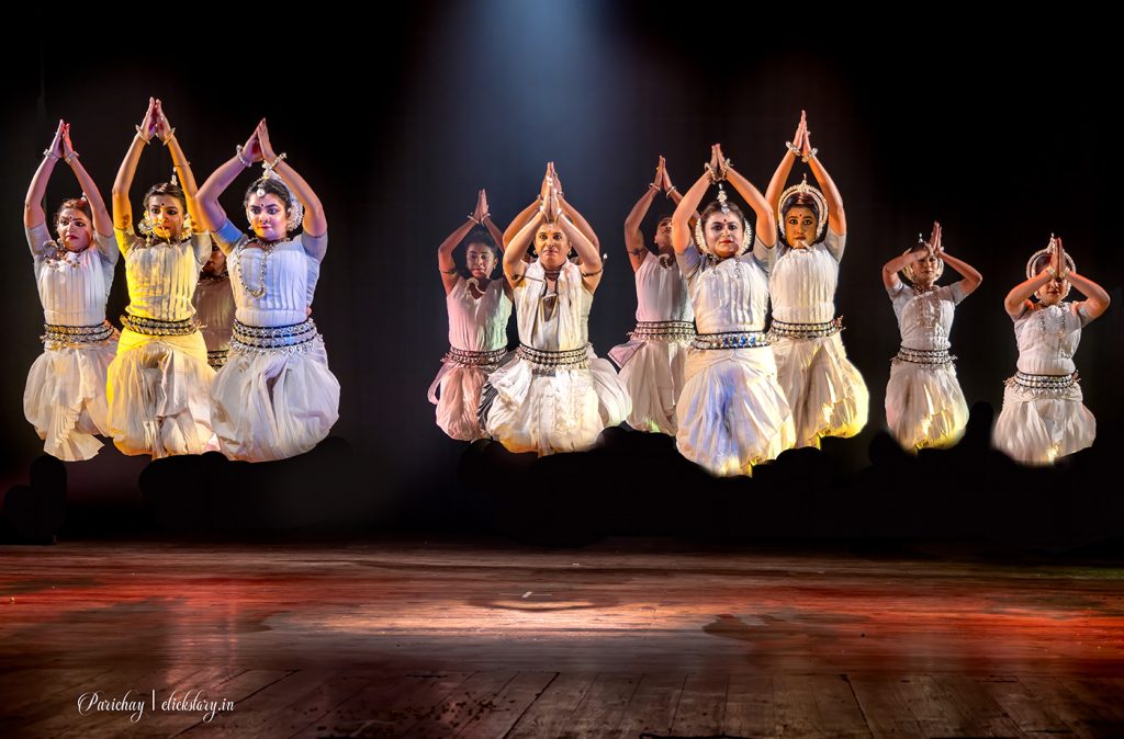 jumpology or freeze motion at the time of jump