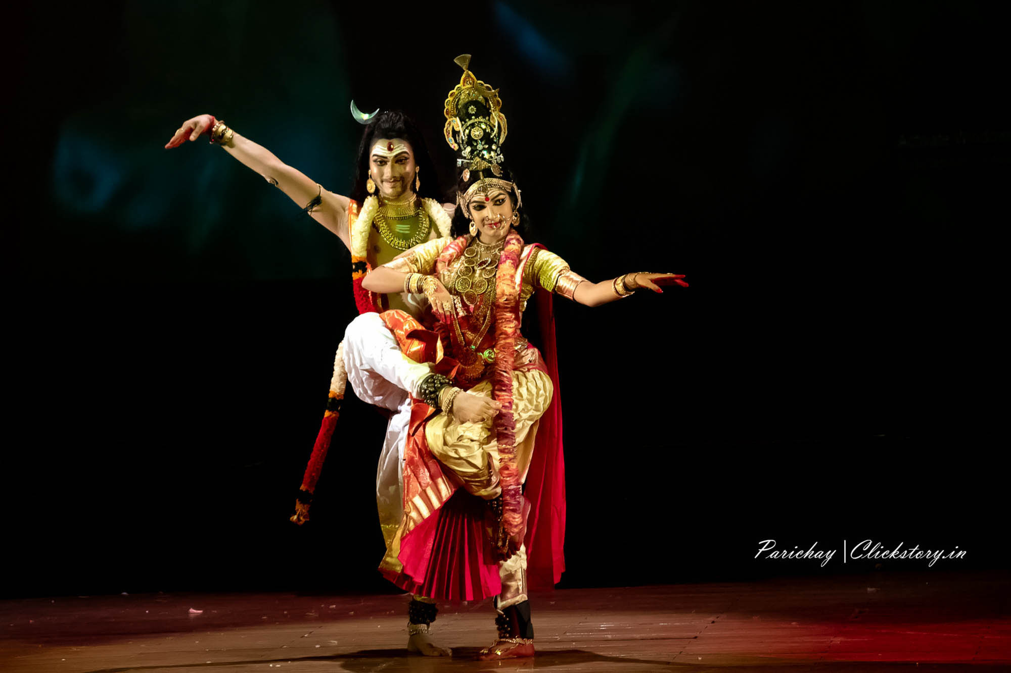 Indian Classical Dance Kuchipudi and Bharatanatyam | Bharatanatyam poses, Bharatanatyam  dancer, Bharatanatyam costume
