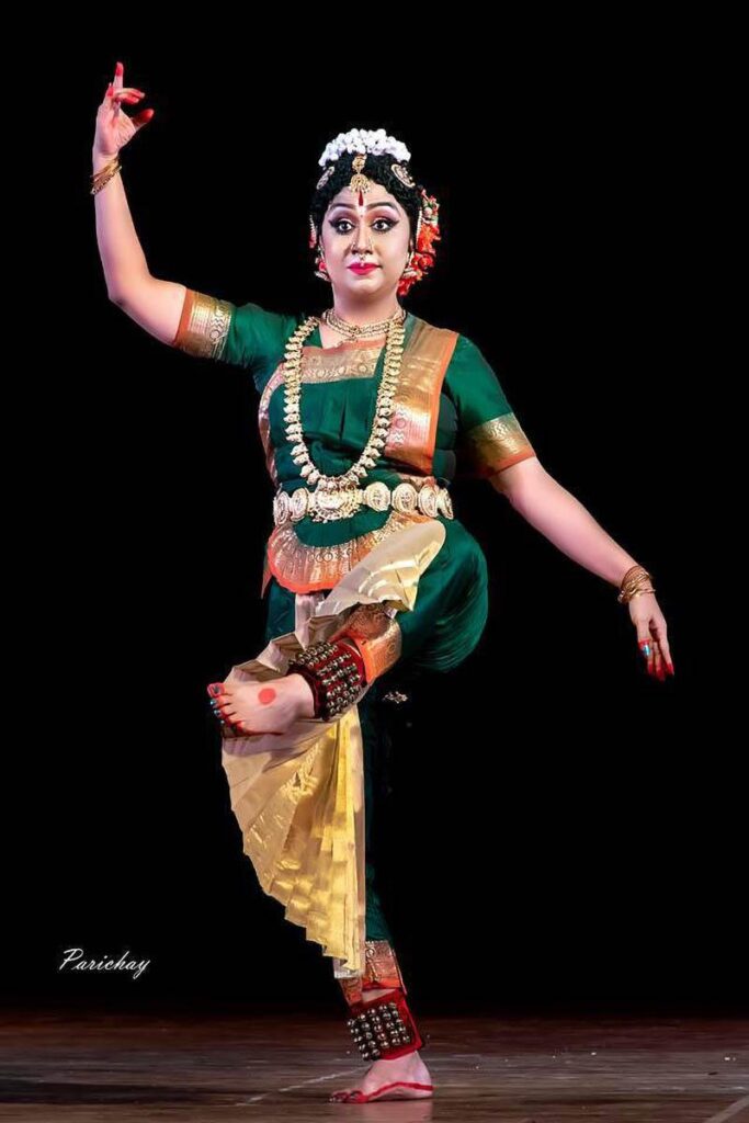 dancer bharatanatyam