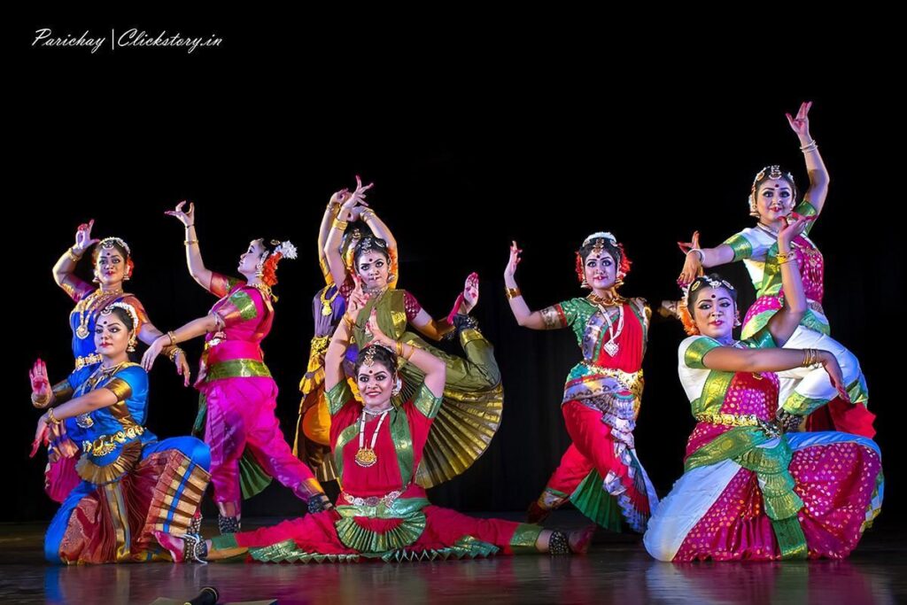 bharatanatyam dance group