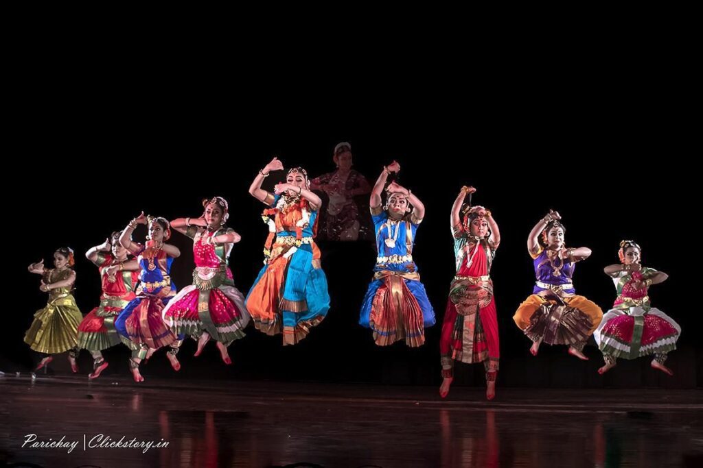 bharatanatyam dance jump