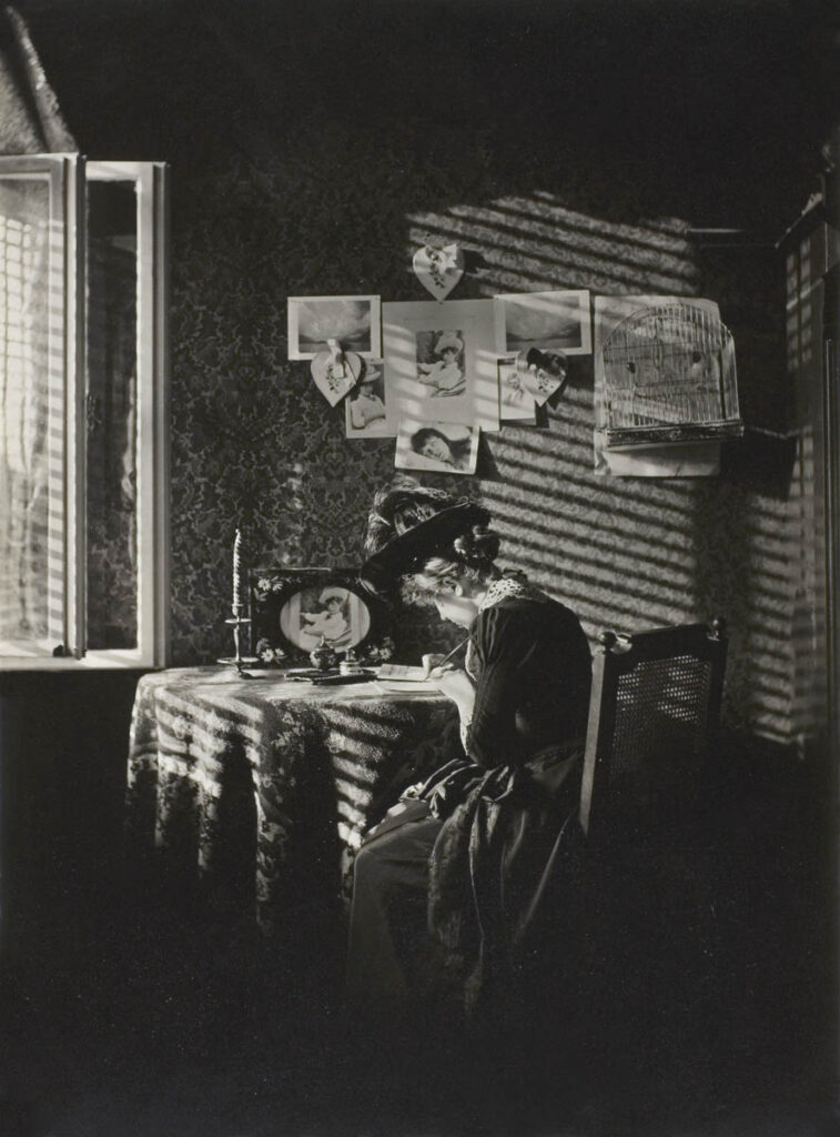 Sun Rays-Paula, Berlin (1889) by Alfred Stieglitz