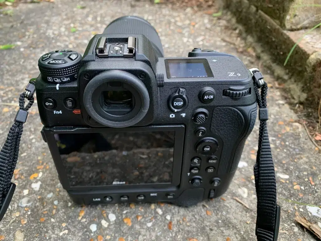 nikon z9 mirrorless camera