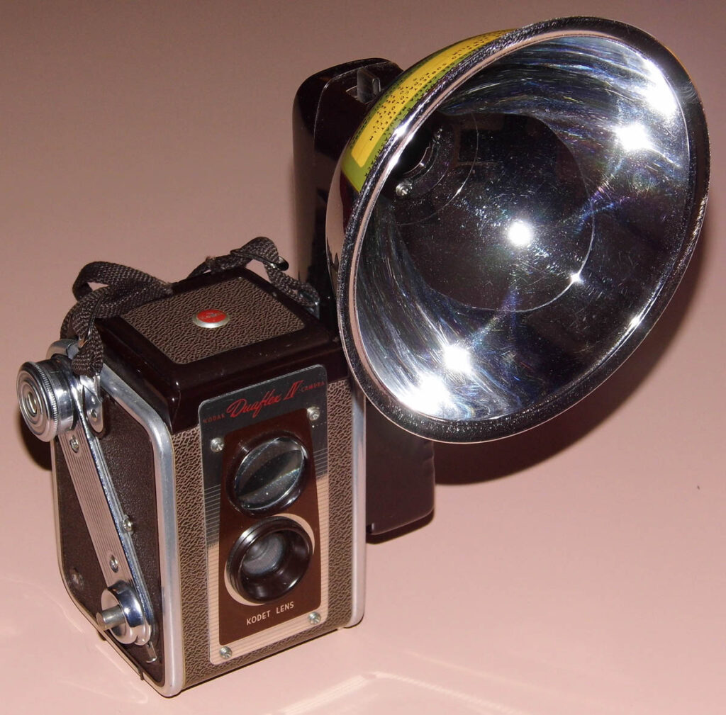 kodak-duaflex-flash-camera