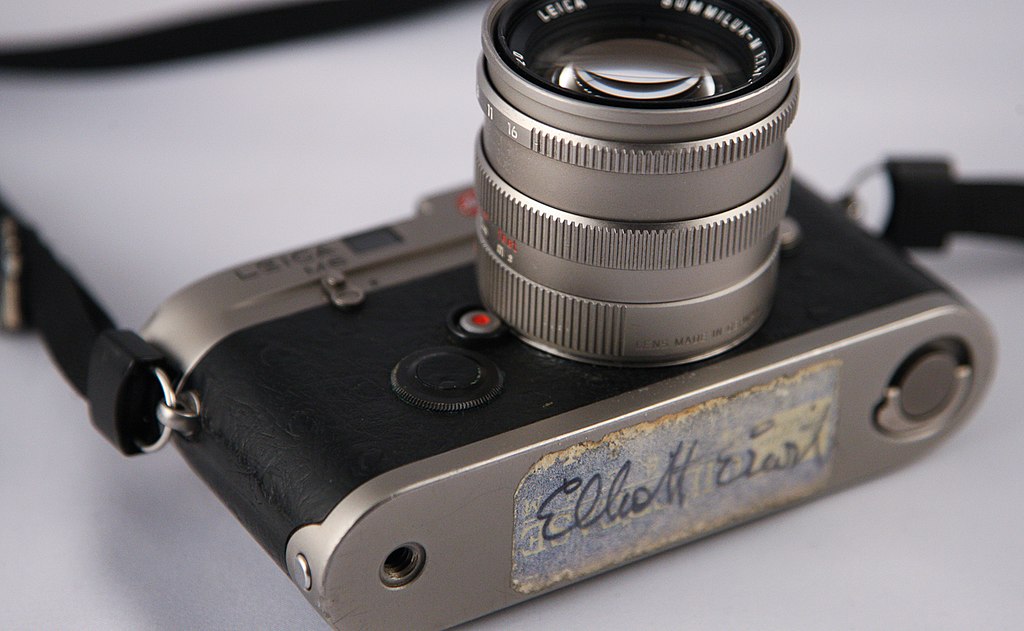 Leica_M6_Titanium_with_50mm_f1.4_Summilux_and_Elliot_Erwitt_Signature