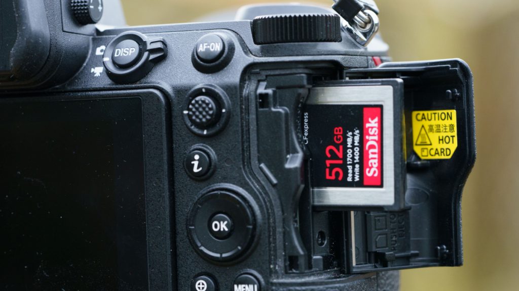 flash-card-camera-storage