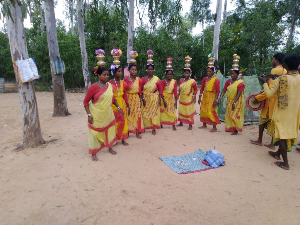 Santali_Lungi_Panchi_Dance_West_Bengal