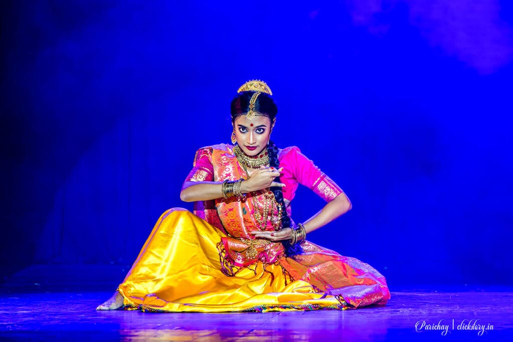 physical reality photography stage performance of putana